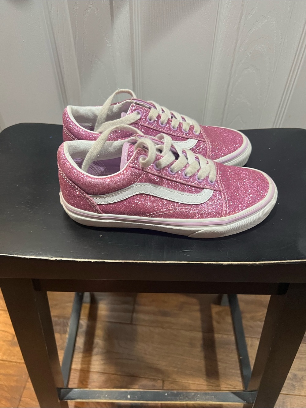 Vans old skool Kids size 2 Glitter Pink Low-Top Sneakers with White Stripe